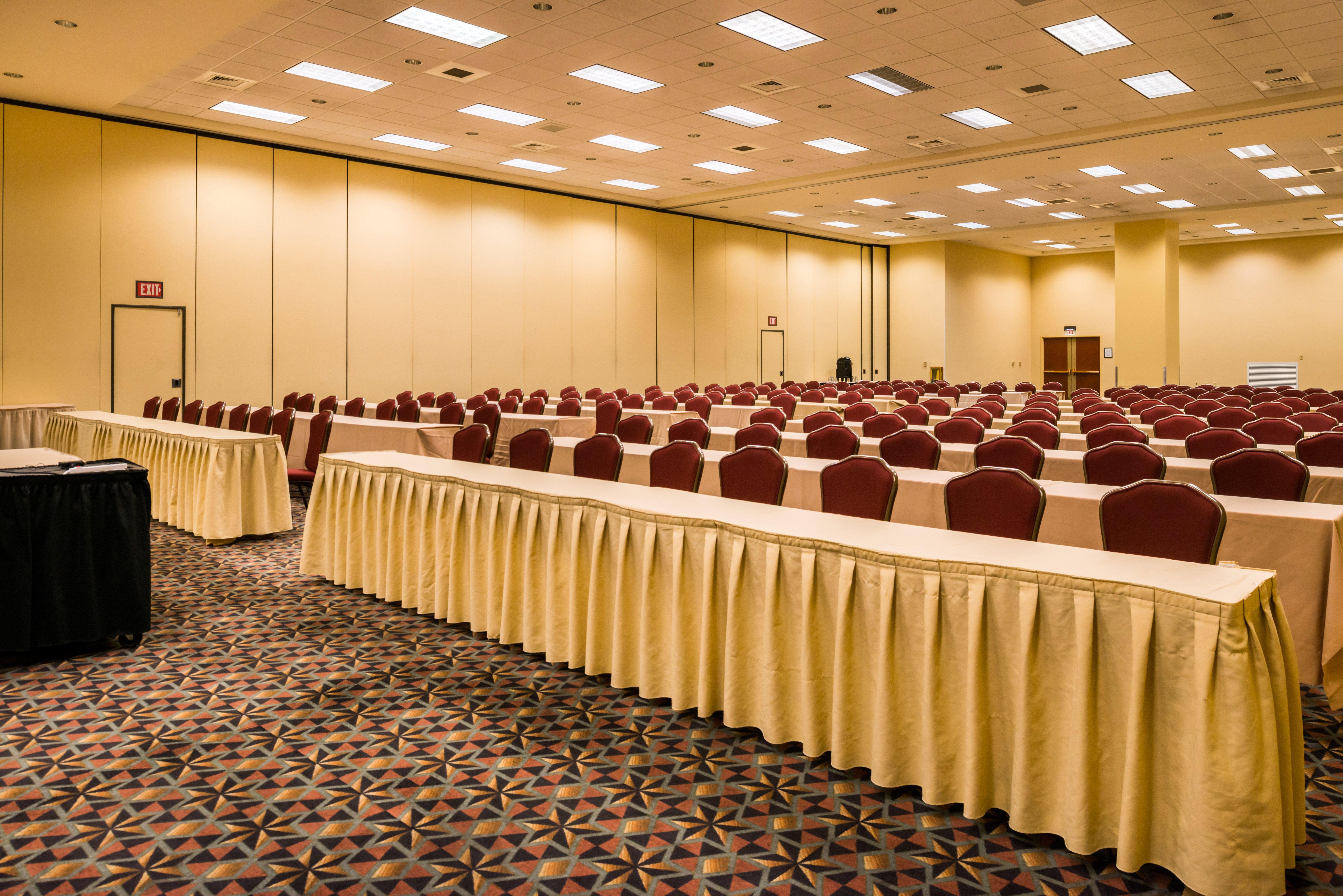 Отель Crowne Plaza Springfield Convention Center By Ihg Экстерьер фото